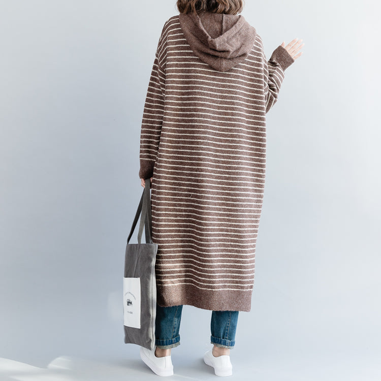 Classic Vintage Sweater with a Flattering Fit
