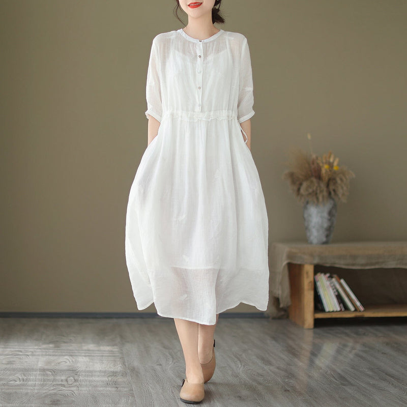 Beautifully Finished Dress in a Timeless Design
