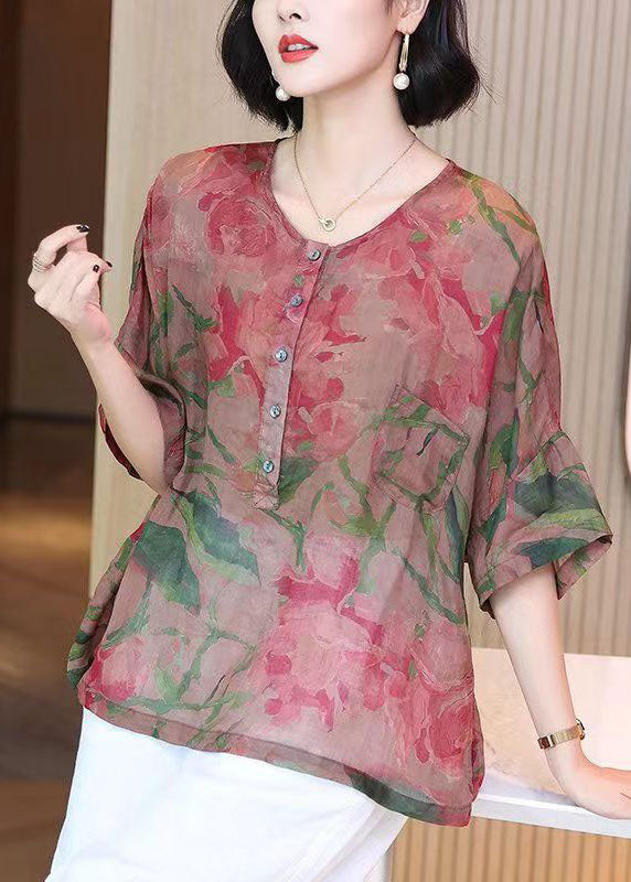 Beautifully Finished Blouse in a Timeless Design