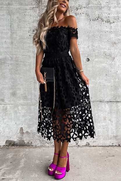 Well Tailored Dress with a Graceful Silhouette