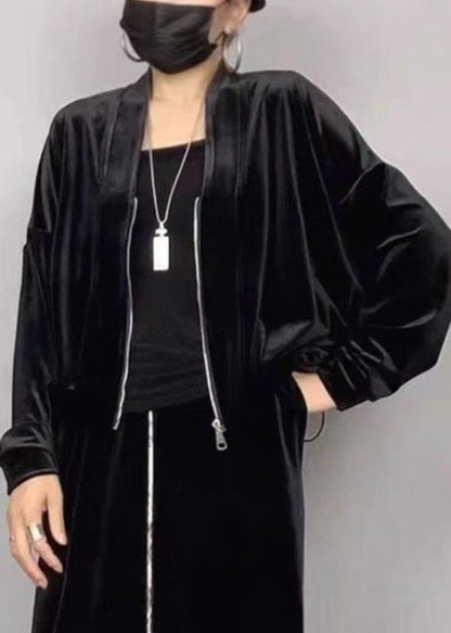 Beautifully Finished Coat in a Timeless Design