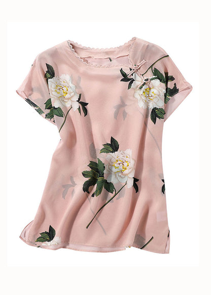 Polished Top with an Effortless Classic Look