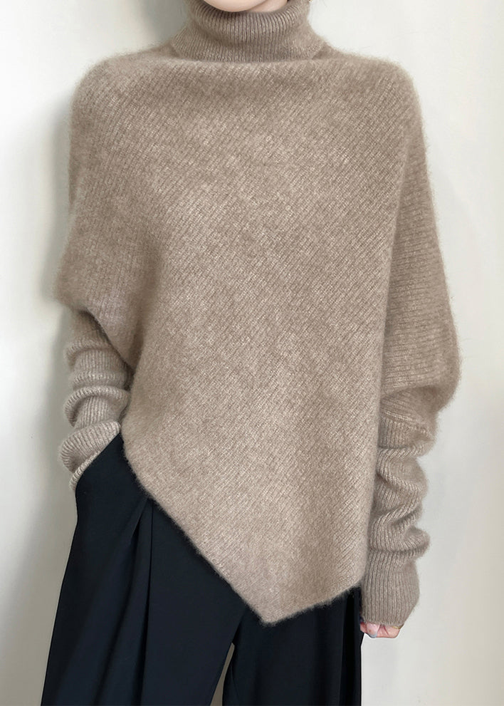 Beautifully Finished Sweater in a Timeless Design
