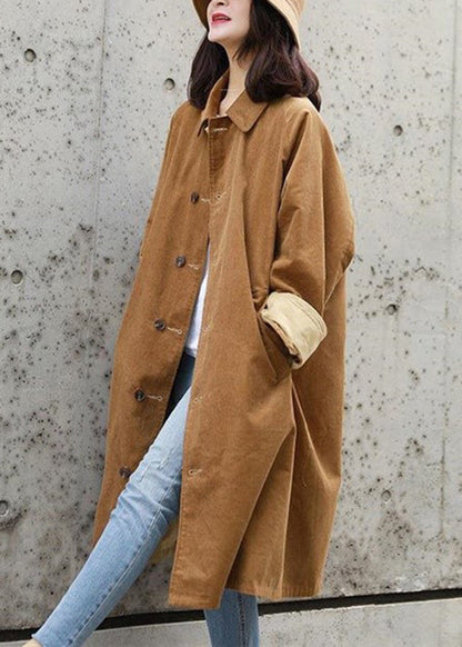 Well Tailored Coat with a Graceful Silhouette
