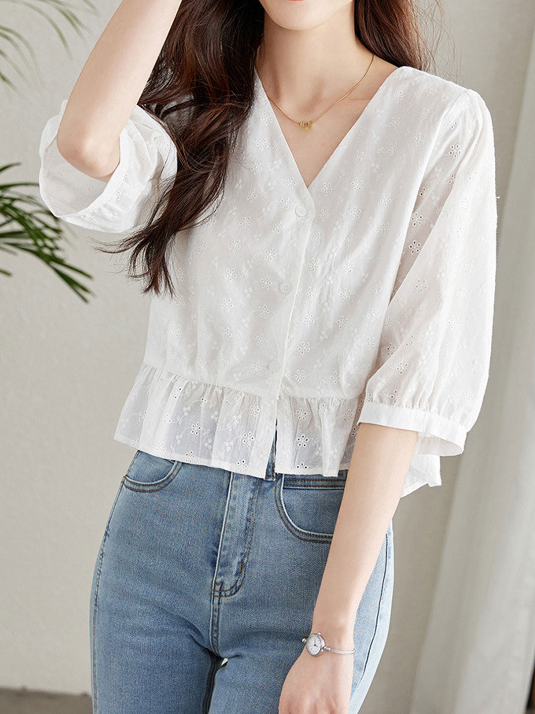 Classic Vintage & Enduringly Stylish Blouse