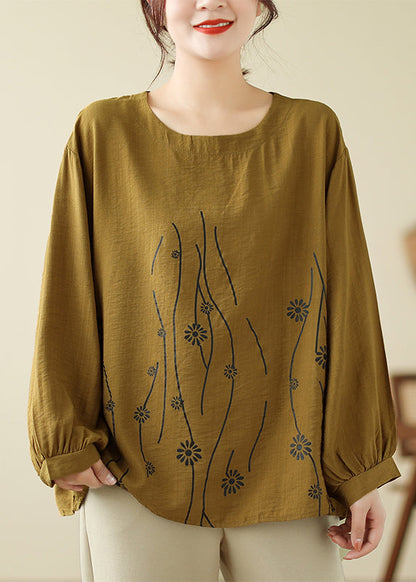 Effortlessly Elegant Top with a Timeless Design