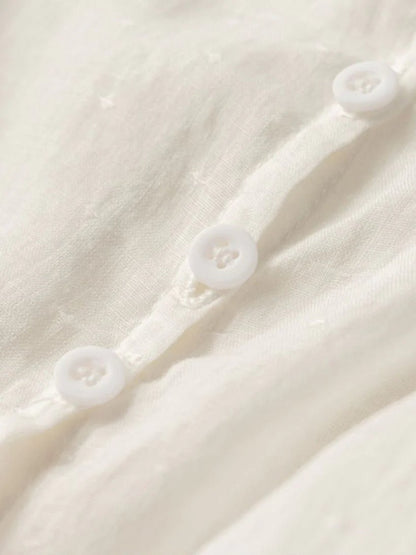 Effortlessly Elegant Shirt with a Timeless Design