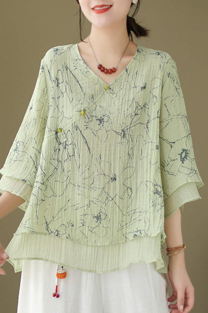 Classic Vintage & Enduringly Stylish Blouse