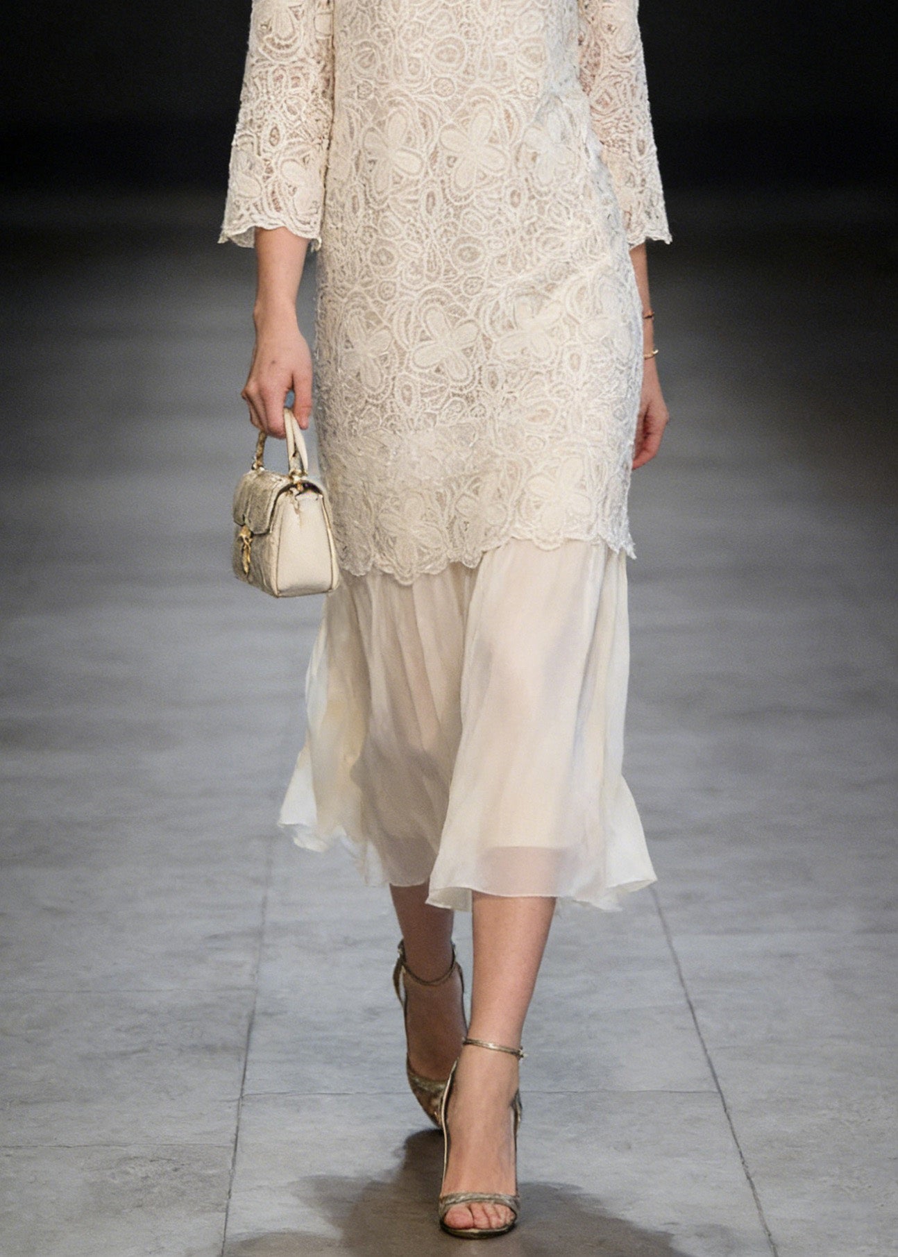 Beautifully Crafted Dress in a Classic Style