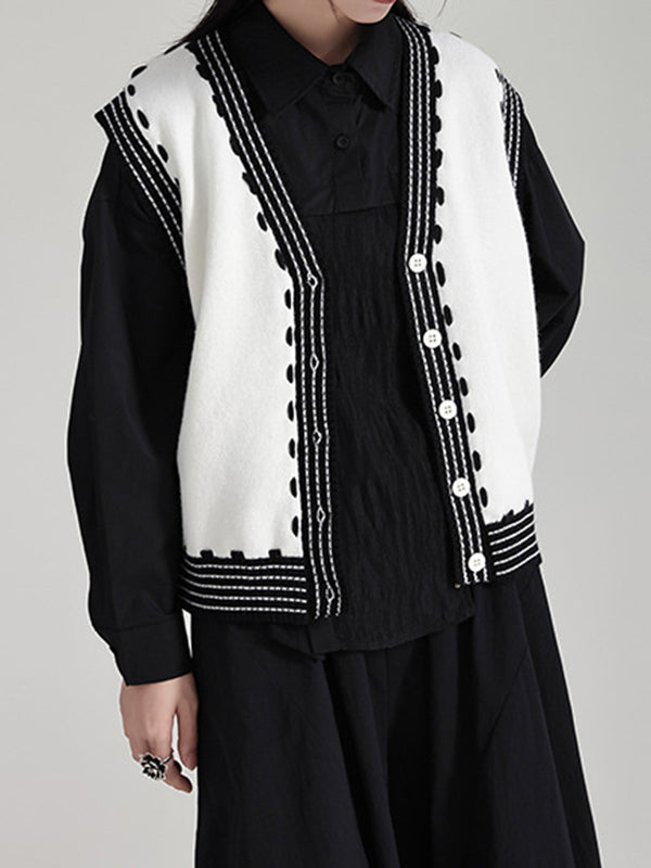 Effortlessly Elegant Garment with a Timeless Design