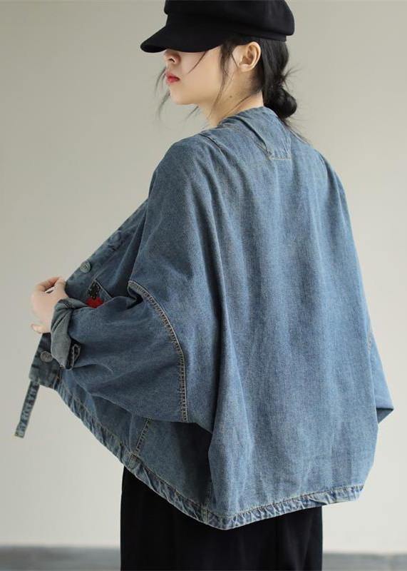 Elegantly Styled Coat for Everyday Wear