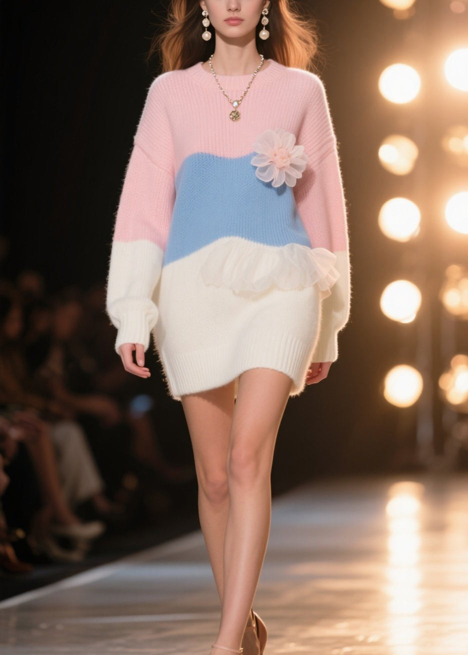 Well Tailored Sweater with a Graceful Silhouette