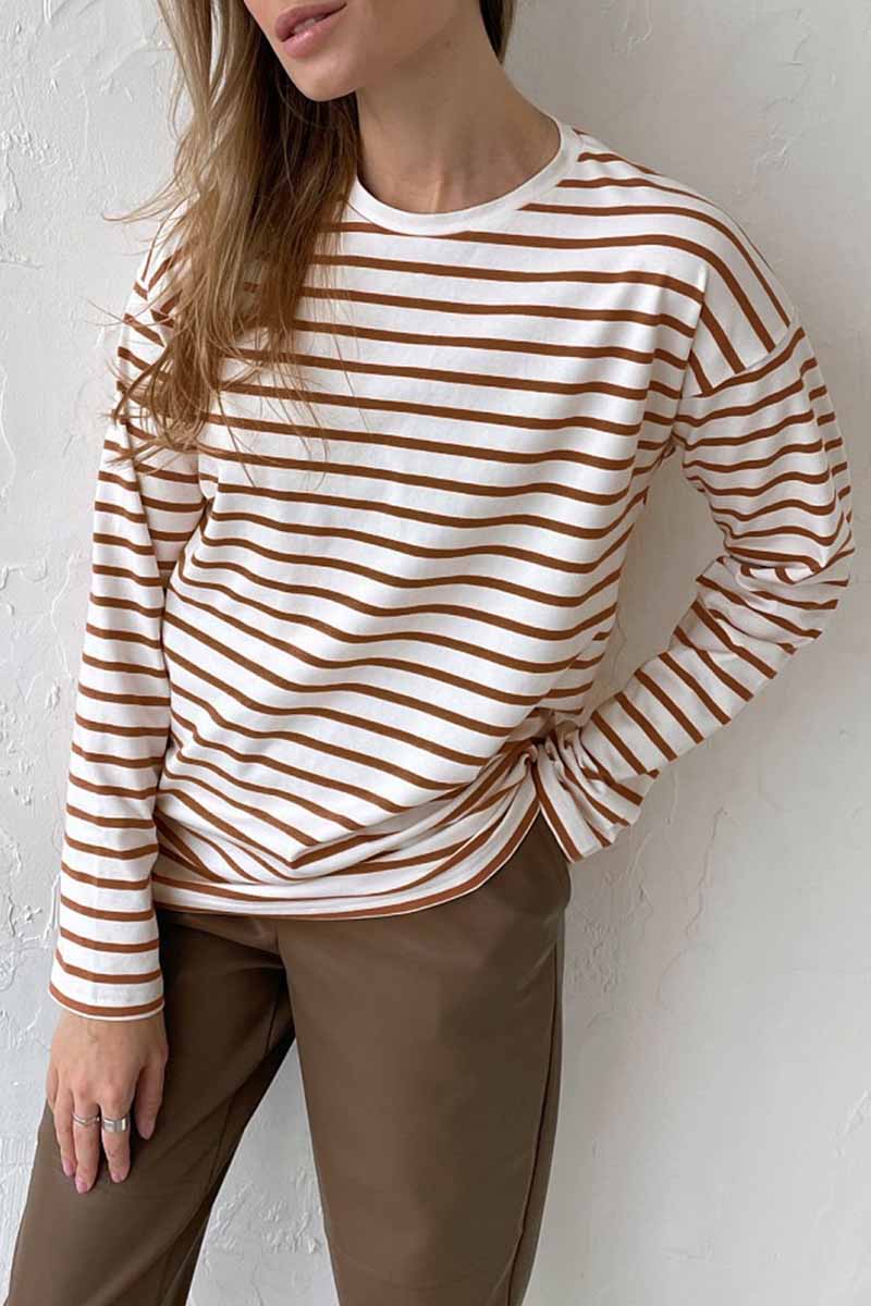 Classic Vintage Top with a Flattering Fit