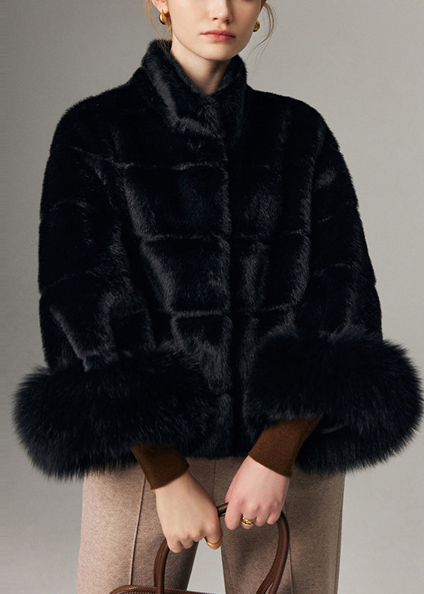 Classic Vintage & Enduringly Stylish Coat