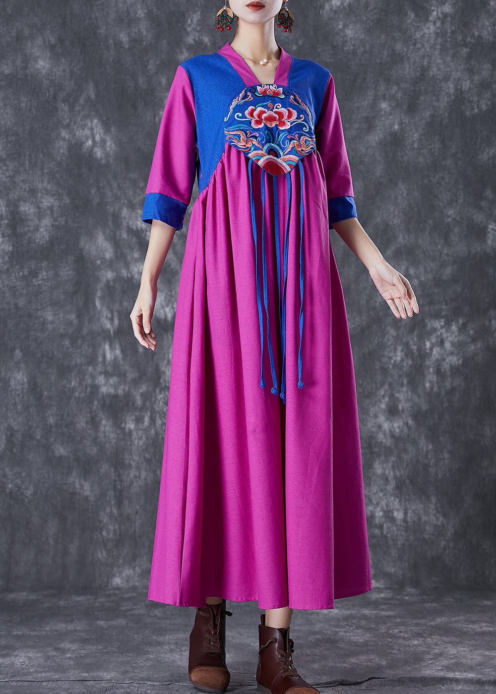 Classic Vintage Dress with a Flattering Fit