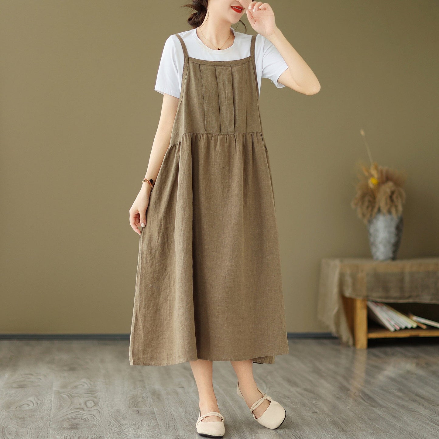 Beautifully Crafted Dress in a Classic Style
