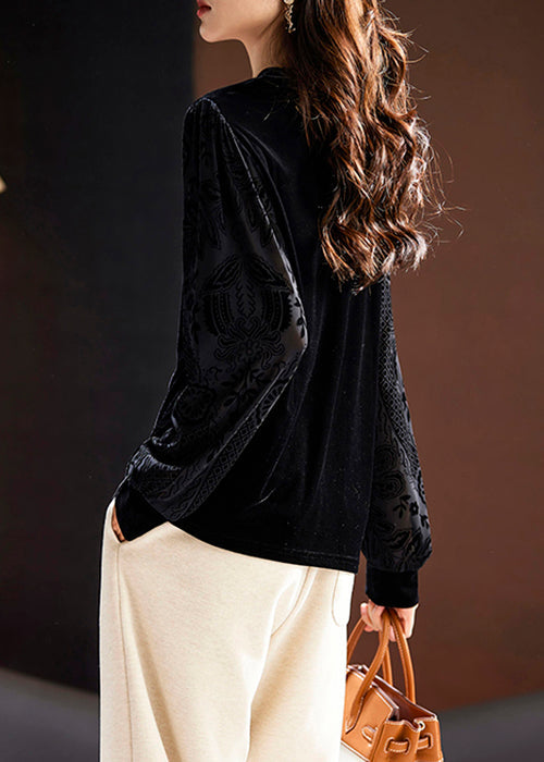 A Vintage Style Top with Delicate Timeless Details