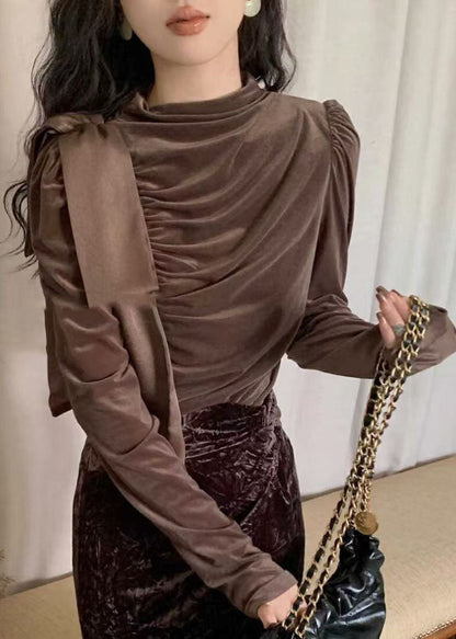 Classic Vintage Shirt with a Flattering Fit