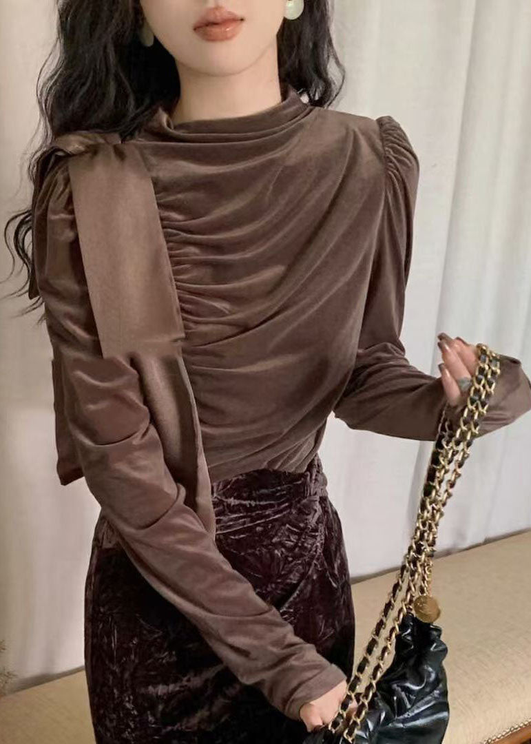 Classic Vintage Shirt with a Flattering Fit