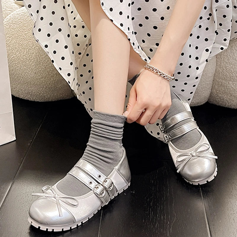 Graceful Orthopedic Sandals for Modern Look