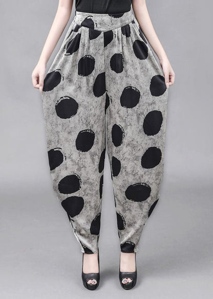Well Tailored Pants with a Graceful Silhouette
