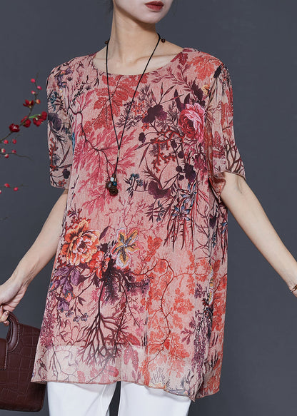 Well Tailored Top with a Graceful Silhouette
