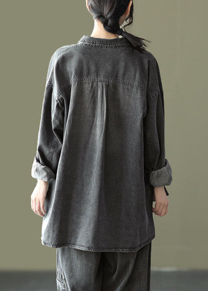 Well Tailored Coat with a Graceful Silhouette