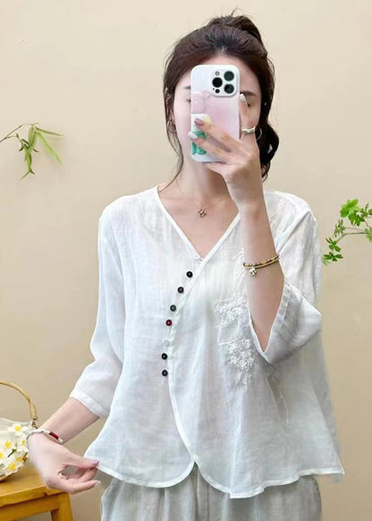 Polished Top with an Effortless Classic Look