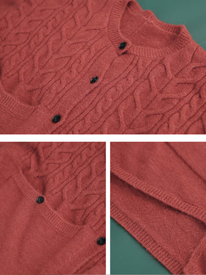 Effortlessly Elegant Cardigan with a Timeless Design