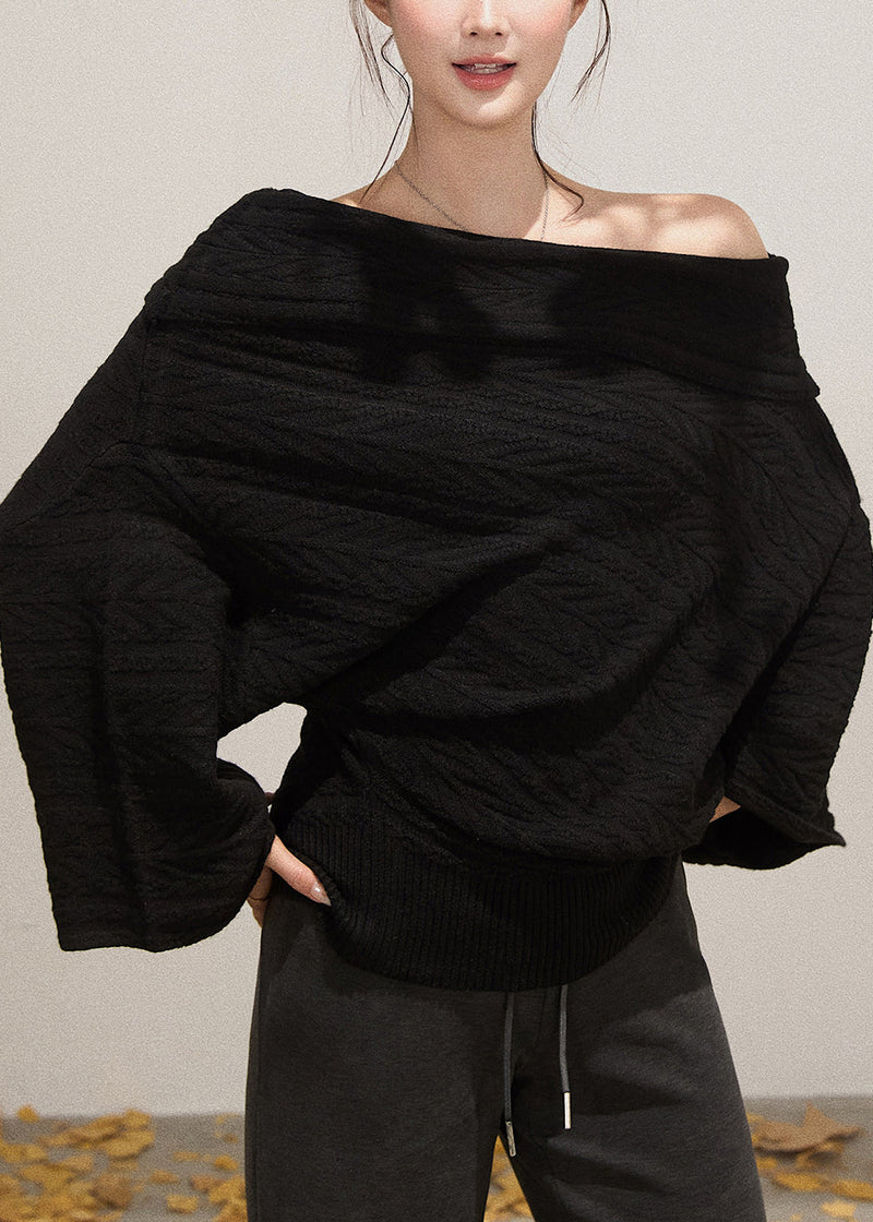 Effortlessly Elegant Sweater with a Timeless Design