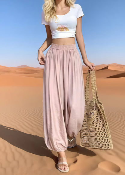 Well Tailored Pants with a Graceful Silhouette