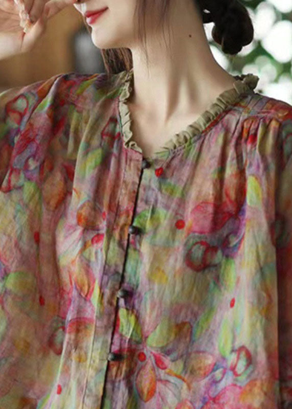 Classic Vintage Blouse with a Flattering Fit