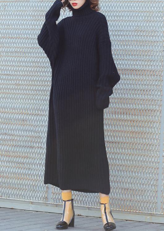 Well Tailored Sweater with a Graceful Silhouette