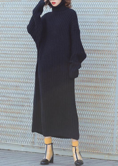 Well Tailored Sweater with a Graceful Silhouette