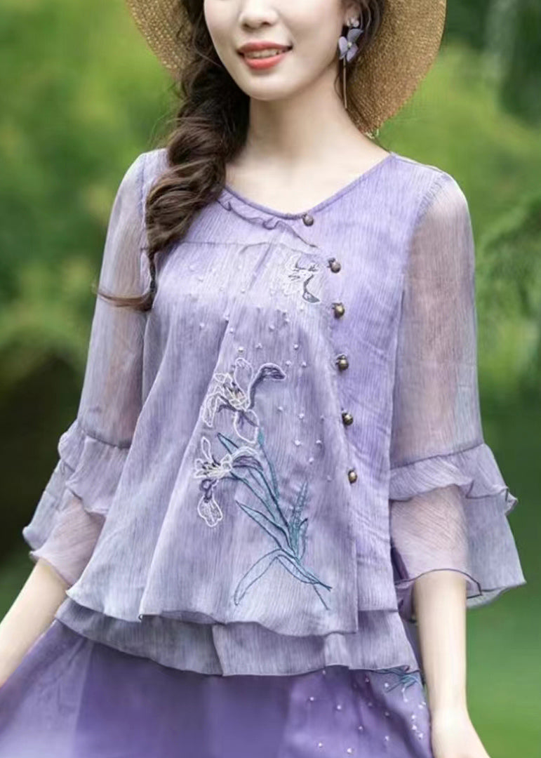 Effortlessly Elegant Blouse with a Timeless Design