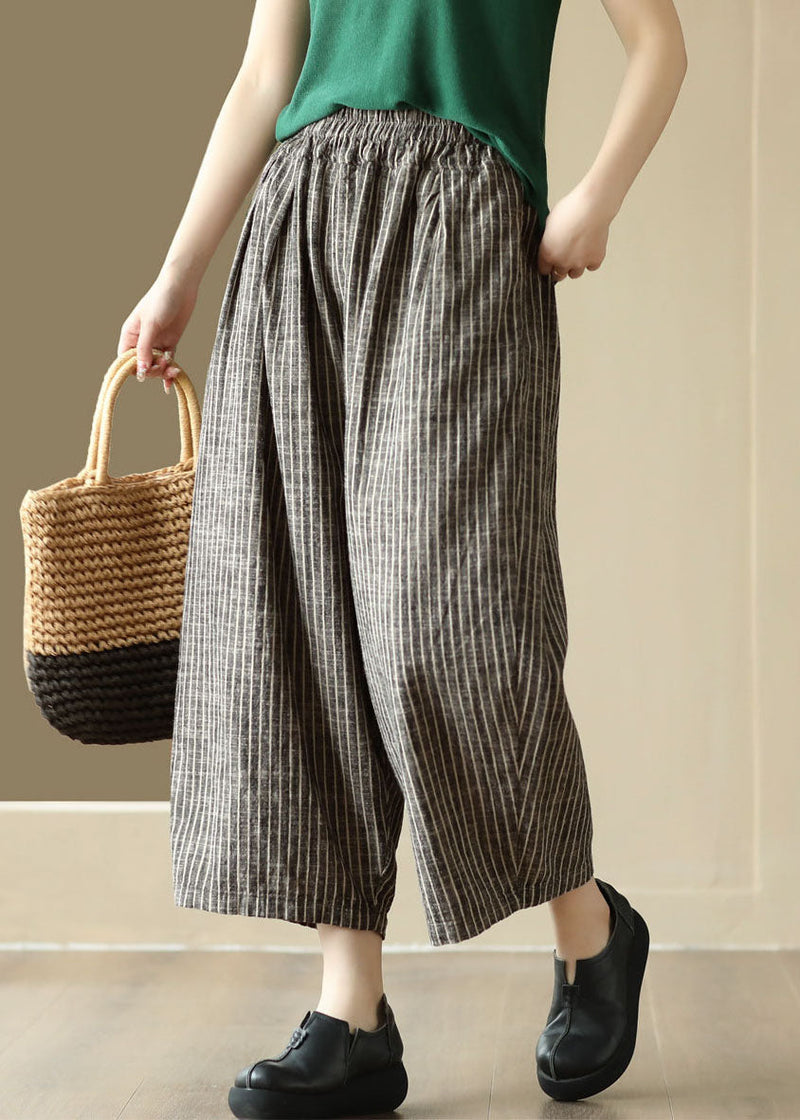 Effortlessly Elegant Pants with a Timeless Design