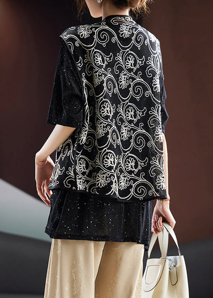 Well Tailored Coat with a Graceful Silhouette
