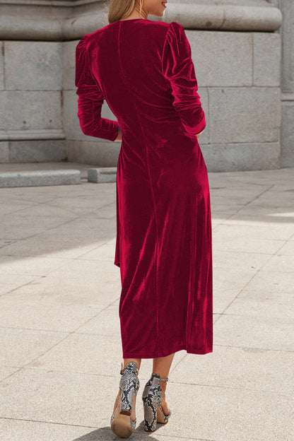 Sophisticated Dress with a Clean Classic Look