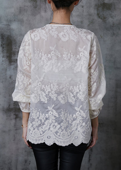 Classic Vintage Shirt with a Flattering Fit