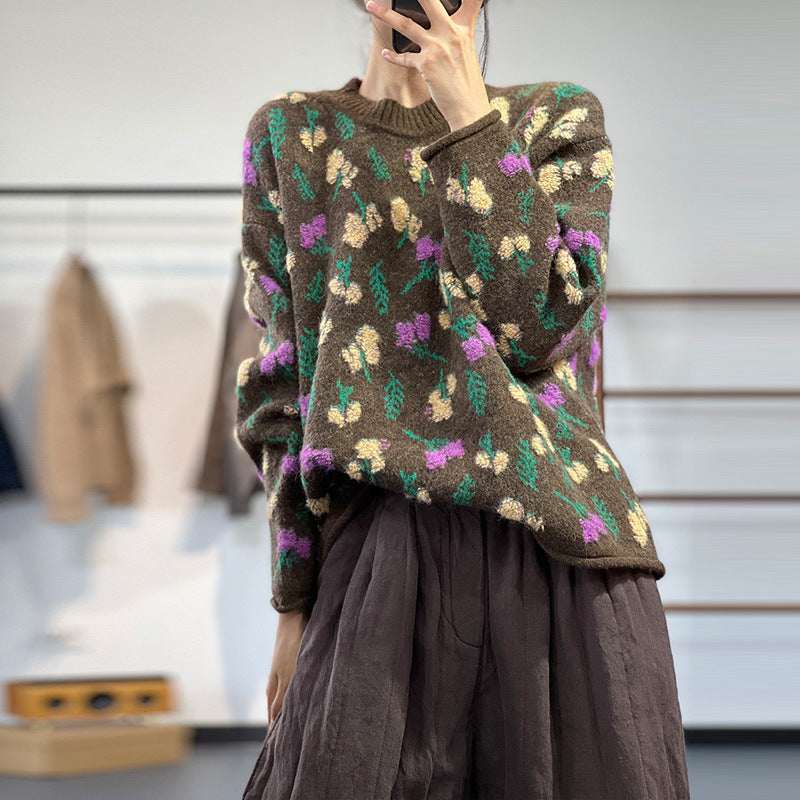 Effortlessly Elegant Sweater with a Timeless Design