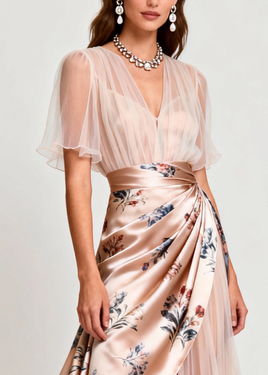 Beautifully Crafted Dress in a Classic Style