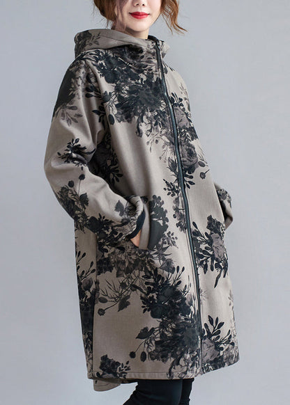 Beautifully Finished Coat in a Timeless Design
