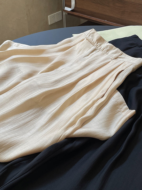 Sophisticated Trousers with a Clean Classic Look