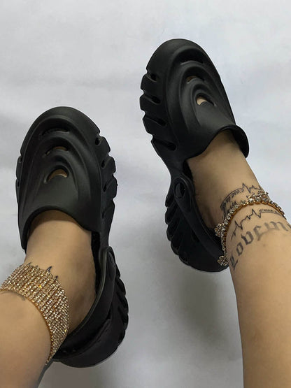 Chic Orthopedic Flats with Unique Design
