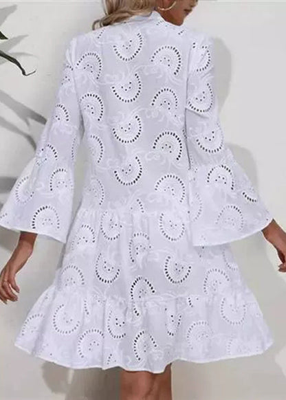 Beautifully Finished Dress in a Timeless Design