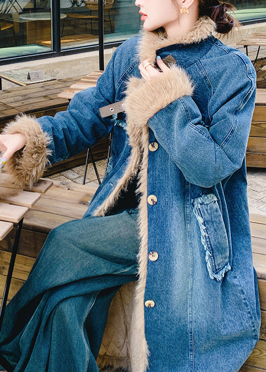 Elegantly Styled Coat for Everyday Wear