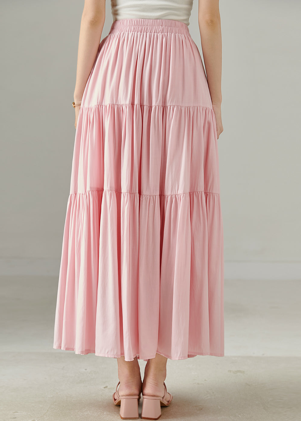 Sophisticated Garment with a Clean Classic Look