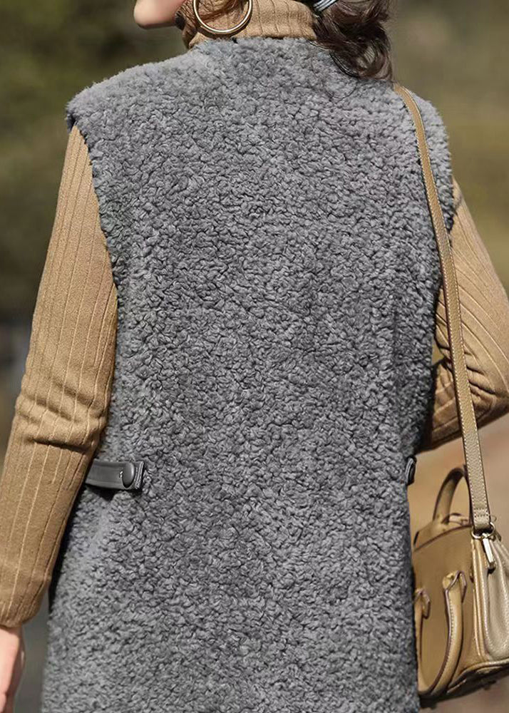 Beautifully Finished Garment in a Timeless Design