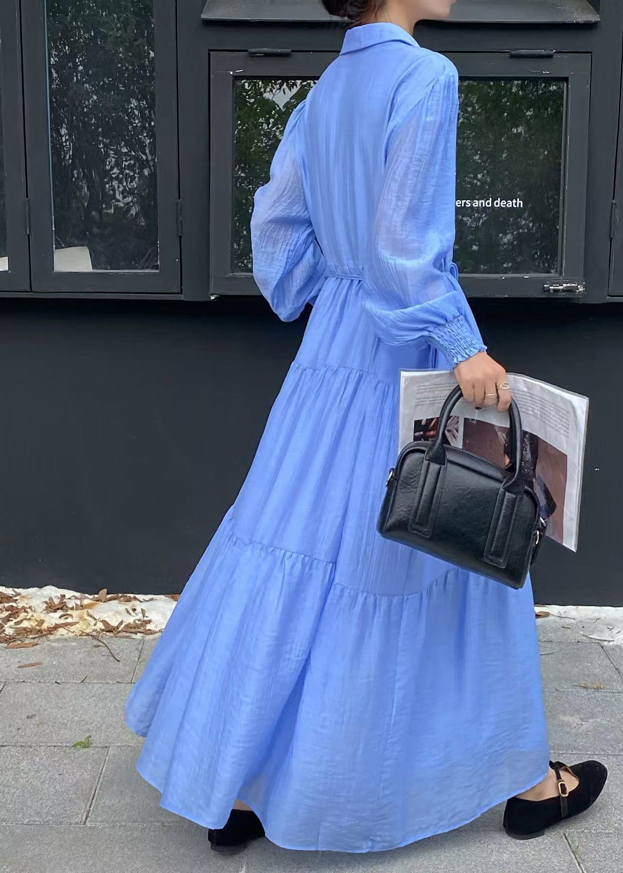 Well Tailored Dress with a Graceful Silhouette