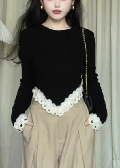Well Tailored Sweater with a Graceful Silhouette
